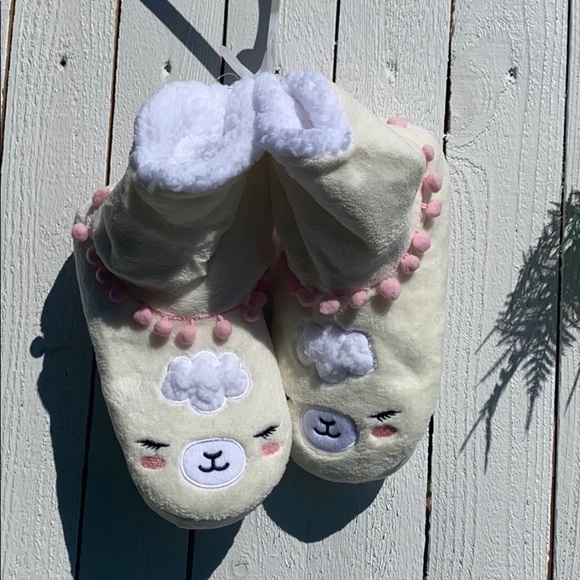 Llama slipper booties - Picture 2 of 8
